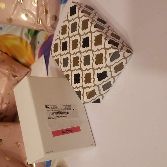 NWOT Mixit Hypoallergenic Silver Tone Pendant Necklace & Stud Earrings - Picture 4 of 5